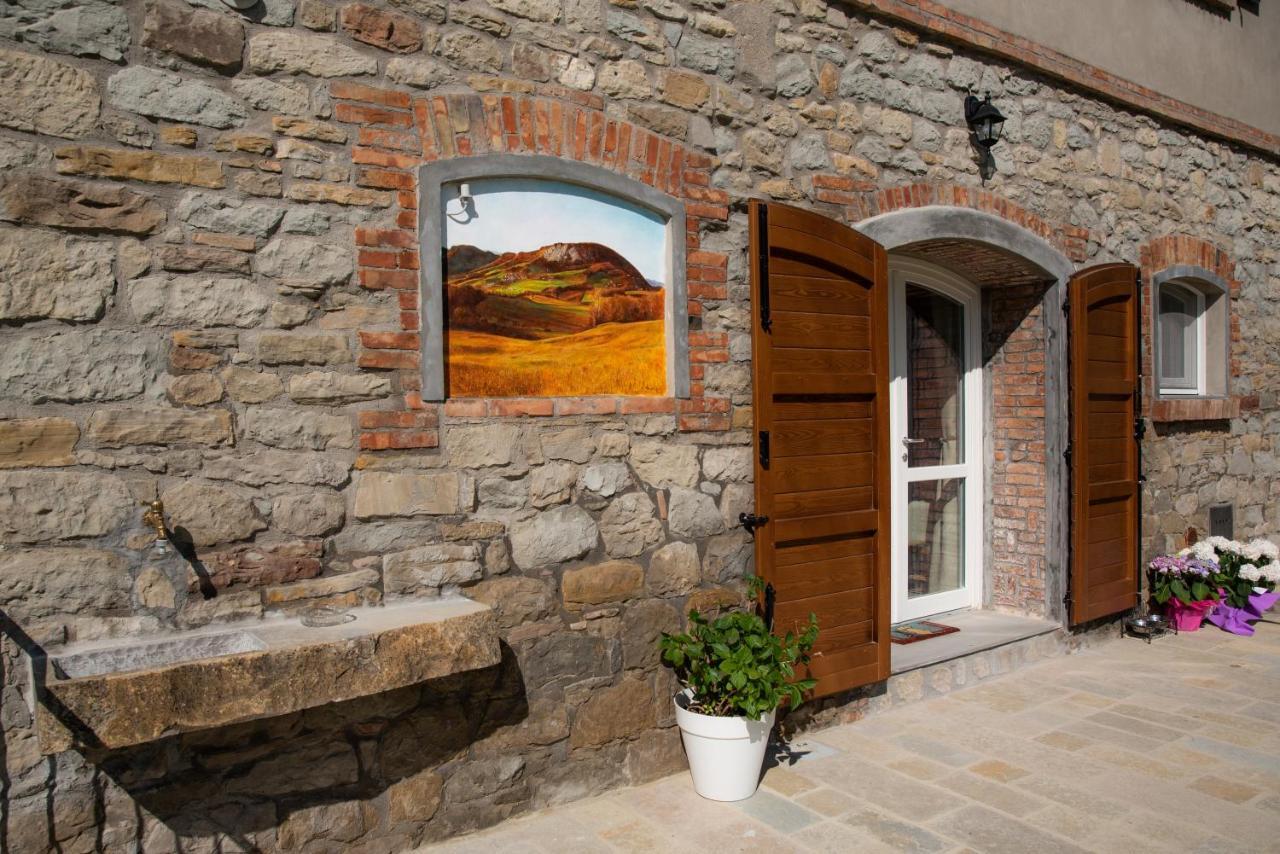 Casale Monte Valestra Bed and Breakfast Bebbio Eksteriør billede